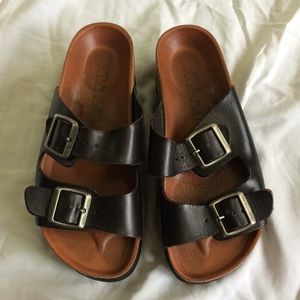 Really cool platformed berkenstock styled shoes